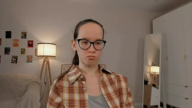 BettyBrowni online show from March 20, 2025, 7:14 pm