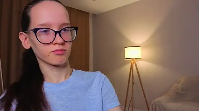 Snapshot of BettyBrowni chatting on January 7, 2026, 4:12 pm BettyBrowni online show from January 7, 2026, 4:12 pm