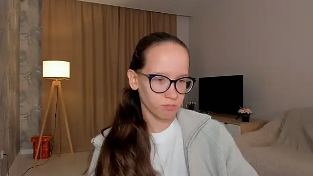 BettyBrowni online show from September 12, 2025, 4:07 pm