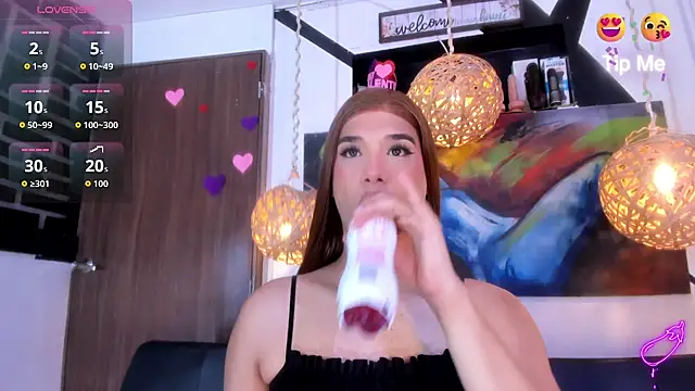 victoria aleia  online show from March 27, 2026, 11:05 pm