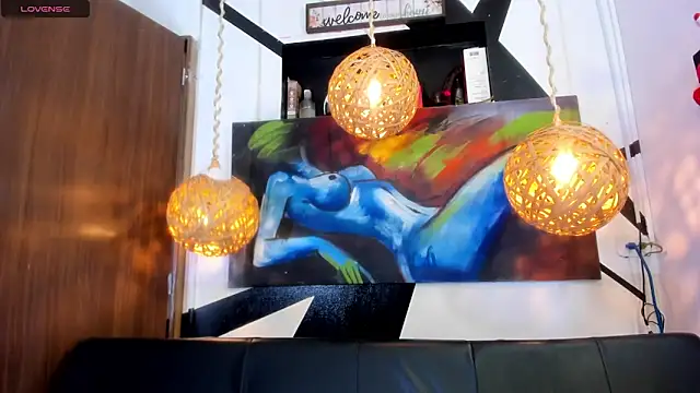 victoria aleia  online show from November 26, 2025, 10:43 pm