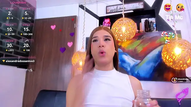 victoria aleia  online show from April 4, 2026, 11:22 pm