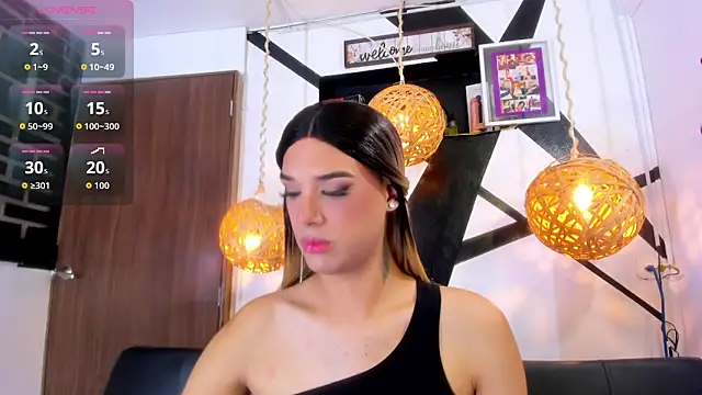 victoria aleia  online show from October 27, 2025, 10:00 pm