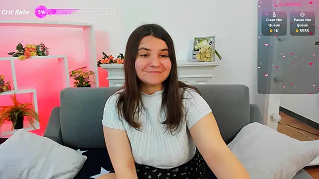 Viola  Shy online show from September 15, 2025, 9:37 pm