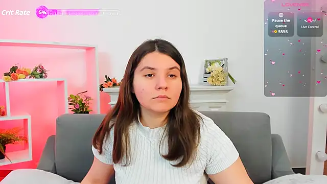 Viola  Shy online show from September 28, 2025, 8:05 pm