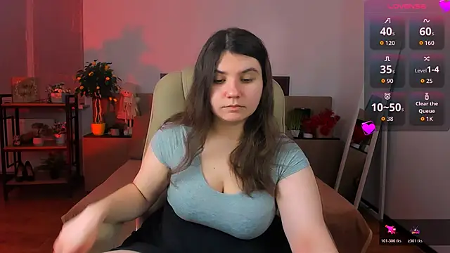 Snapshot of Viola__Shy chatting on February 19, 2026, 9:12 pm Viola Shy online show from February 19, 2026, 9:12 pm