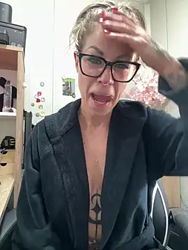 Tatjana Sue online show from March 19, 2025, 10:55 am