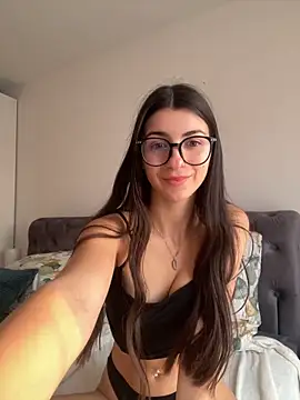 Wildberry  online show from March 22, 2026, 5:03 pm