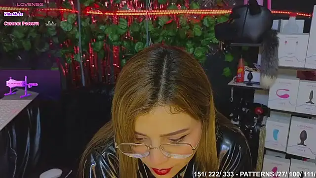 Sweett Mollyy online show from November 27, 2025, 2:12 am