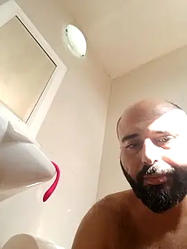 Snapshot of Denisilboss chatting on February 27, 2026, 1:44 pm Denisilboss online show from February 27, 2026, 1:44 pm