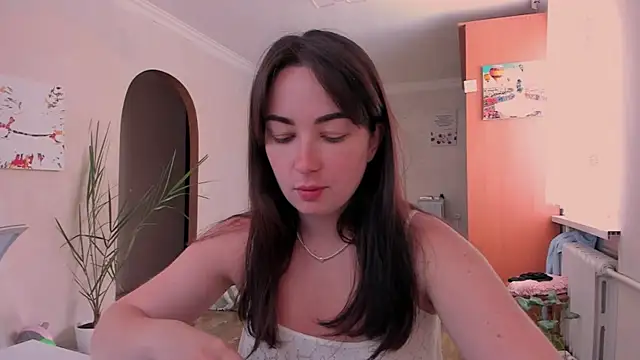 Snapshot of cClandesTina chatting on June 25, 2026, 3:06 pm cClandesTina online show from June 25, 2026, 3:06 pm