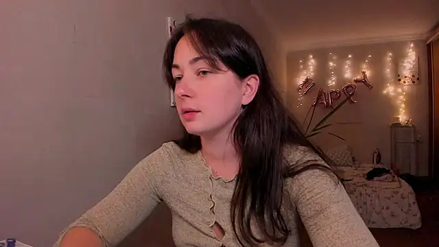 Snapshot of cClandesTina chatting on July 19, 2026, 9:22 pm cClandesTina online show from July 19, 2026, 9:22 pm