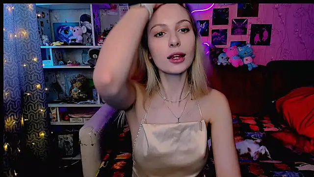 Snapshot of Maria_Hunt chatting on January 21, 2025, 6:22 am Maria Hunt online show from January 21, 2025, 6:22 am