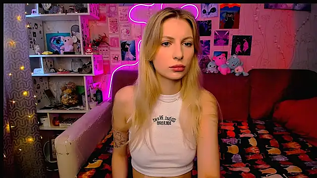 Snapshot of Maria_Hunt chatting on January 23, 2025, 4:09 am Maria Hunt online show from January 23, 2025, 4:09 am