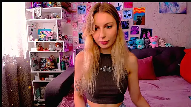 Snapshot of Maria_Hunt chatting on February 26, 2025, 4:30 am Maria Hunt online show from February 26, 2025, 4:30 am