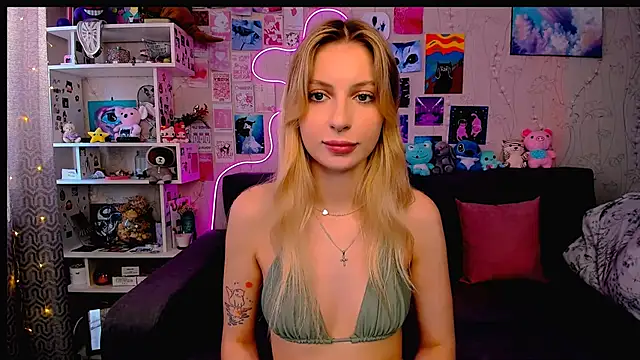 Snapshot of Maria_Hunt chatting on February 7, 2025, 7:07 am Maria Hunt online show from February 7, 2025, 7:07 am