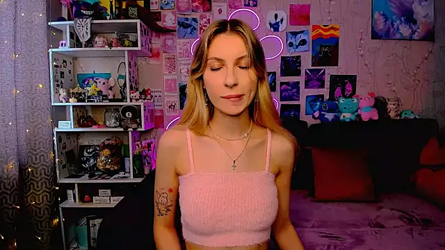 Snapshot of Maria_Hunt chatting on March 5, 2025, 4:13 am Maria Hunt online show from March 5, 2025, 4:13 am