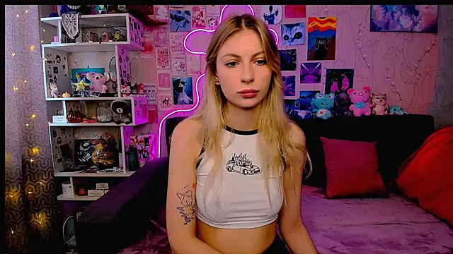 Snapshot of Maria_Hunt chatting on February 22, 2025, 5:02 am Maria Hunt online show from February 22, 2025, 5:02 am