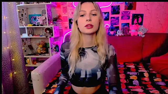 Snapshot of Maria_Hunt chatting on January 18, 2025, 3:53 am Maria Hunt online show from January 18, 2025, 3:53 am