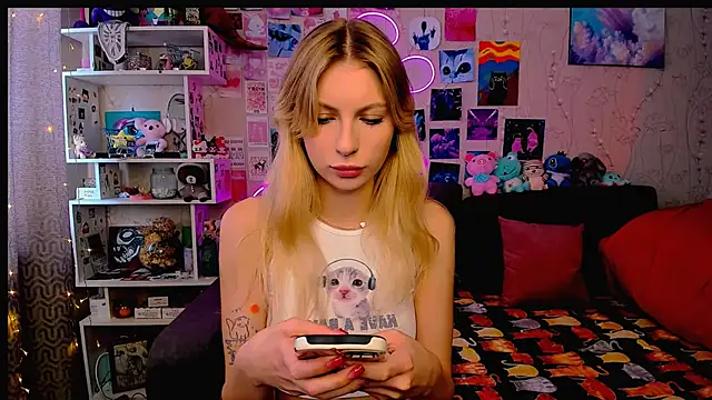 Snapshot of Maria_Hunt chatting on February 19, 2025, 4:44 am Maria Hunt online show from February 19, 2025, 4:44 am