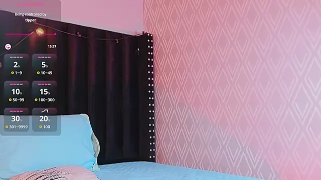 littleebluee online show from October 5, 2025, 7:37 pm