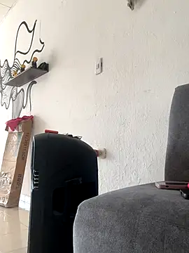 Pretty Isadora online show from November 11, 2025, 7:19 pm