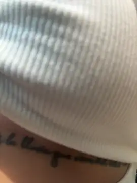 Pretty Isadora online show from March 29, 2026, 8:10 pm