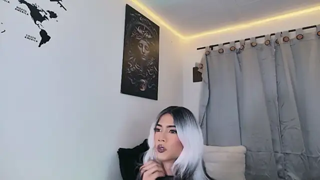 Snapshot of Stefhania_susej chatting on November 13, 2025, 3:43 am Stefhania susej online show from November 13, 2025, 3:43 am