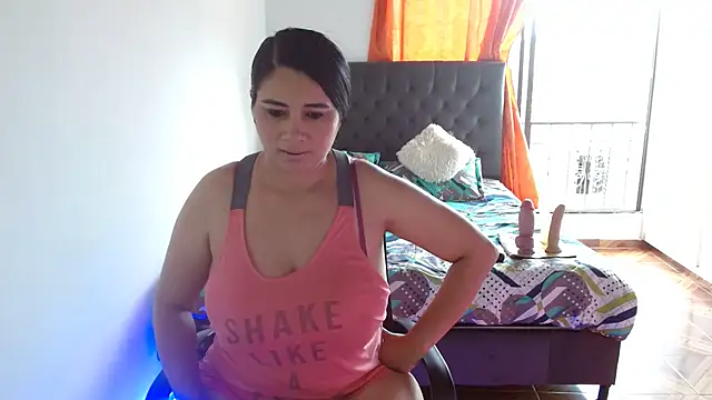 Kerly Lopez online show from May 21, 2026, 8:39 pm