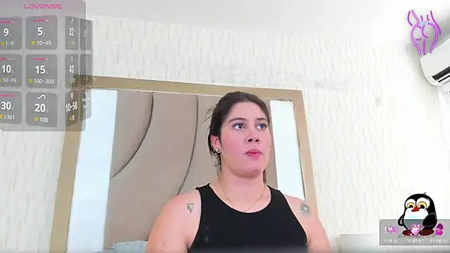 Snapshot of ThyaraJhons chatting on March 22, 2025, 12:04 pm ThyaraJhons online show from March 22, 2025, 12:04 pm