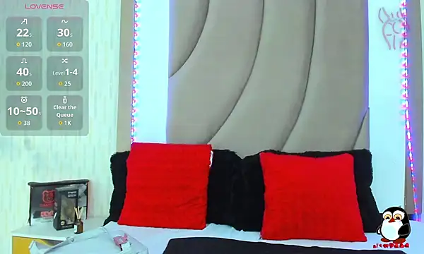 Snapshot of ThyaraJhons chatting on September 19, 2025, 12:09 pm ThyaraJhons online show from September 19, 2025, 12:09 pm