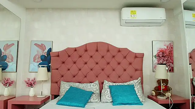 ThyaraJhons online show from February 12, 2026, 11:43 am