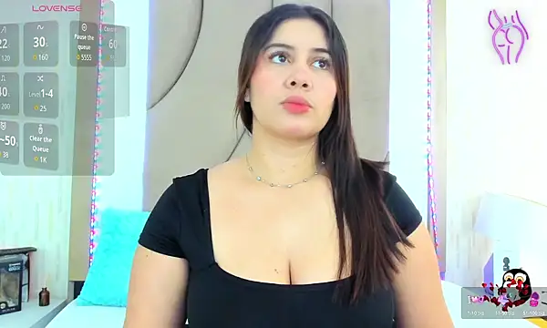 Snapshot of ThyaraJhons chatting on October 1, 2025, 12:09 pm ThyaraJhons online show from October 1, 2025, 12:09 pm