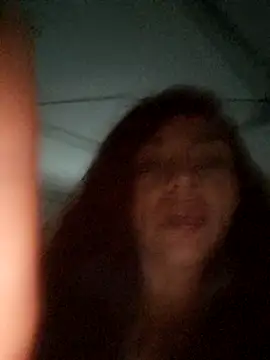 Samantabrown  online show from October 16, 2025, 11:07 am