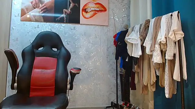 Samantabrown  online show from February 28, 2026, 11:10 am