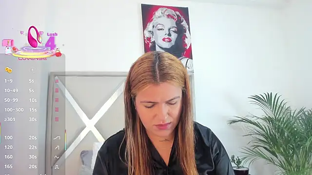 Snapshot of Alexandra_Torress chatting on January 15, 2026, 12:19 pm Alexandra Torress online show from January 15, 2026, 12:19 pm