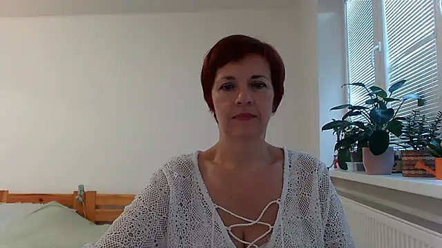 LoraLoraMay online show from September 20, 2025, 4:23 pm