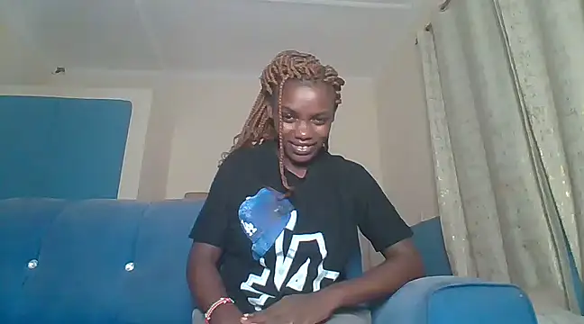 Snapshot of awino001 chatting on March 18, 2025, 9:43 pm awino001 online show from March 18, 2025, 9:43 pm