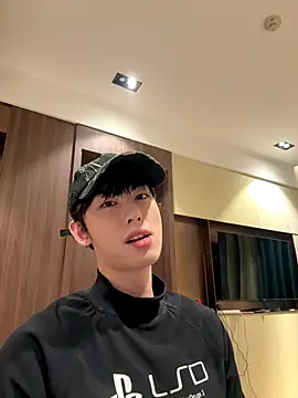 1a1a1alll online show from September 25, 2025, 2:56 pm