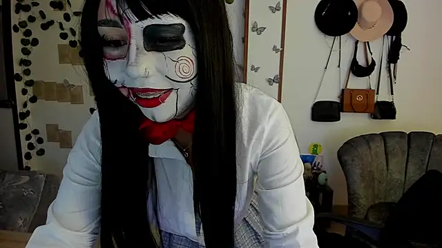 Fiore Sanz  online show from October 18, 2025, 3:08 am