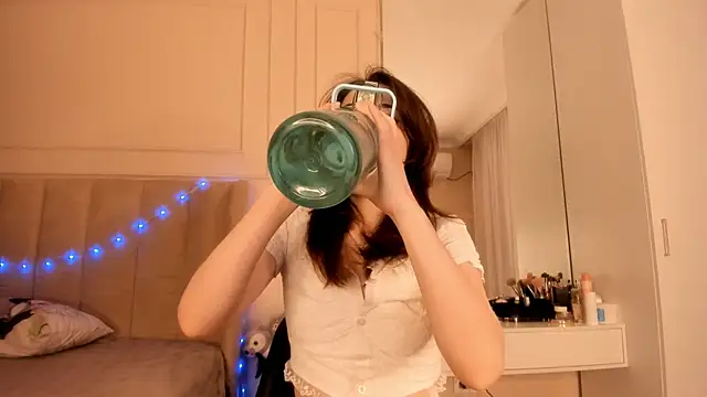 melissa yamazaki online show from November 7, 2025, 5:12 am