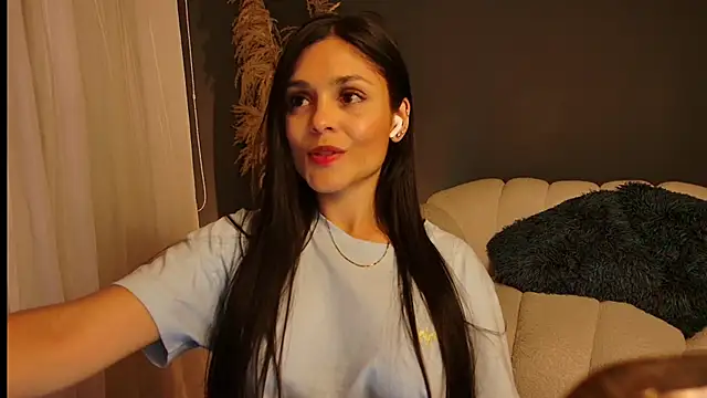Snapshot of Danna-Saenz chatting on January 16, 2025, 1:27 am Danna-Saenz online show from January 16, 2025, 1:27 am