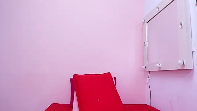 kendal rossi online show from October 5, 2025, 11:56 am