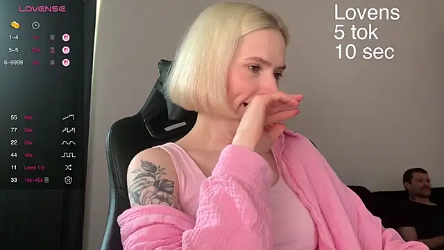 Sexy Sweets online show from September 15, 2025, 10:59 am