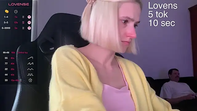 Sexy Sweets online show from September 18, 2025, 1:03 pm