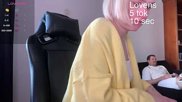 Sexy Sweets online show from September 14, 2025, 11:43 am