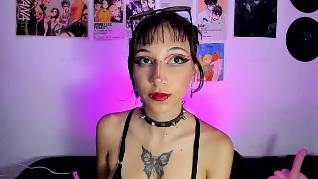 Naomi-Haruno online show from October 4, 2025, 4:25 am