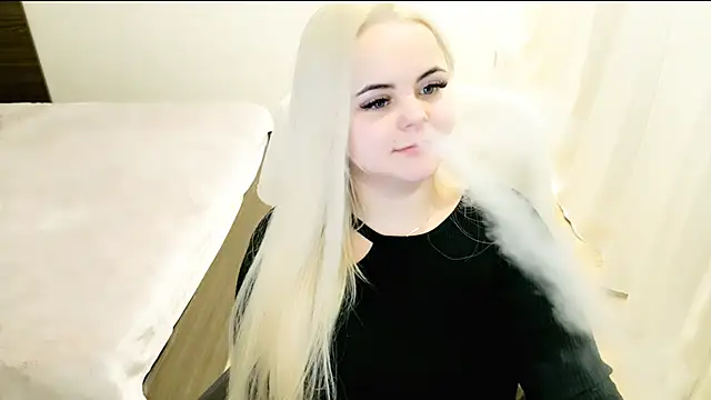 lovely-eyes online show from February 24, 2025, 1:35 am