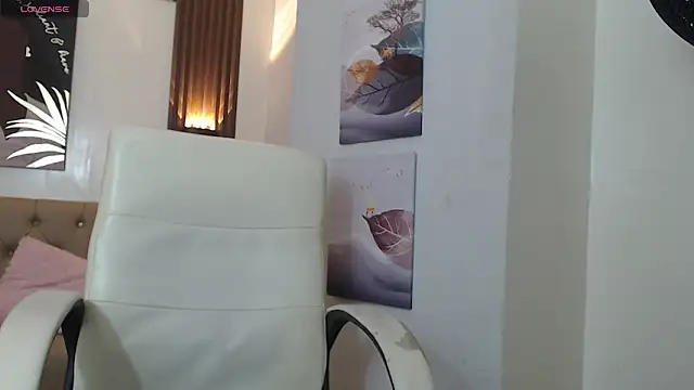 Snapshot of xlunna chatting on September 26, 2025, 8:05 pm xlunna online show from September 26, 2025, 8:05 pm