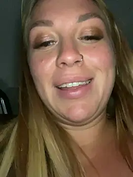 Snapshot of Sweet___Emily chatting on March 13, 2025, 5:39 pm Sweet Emily online show from March 13, 2025, 5:39 pm